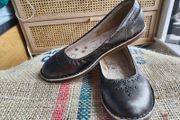 dr.Martens flats