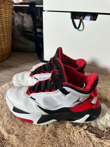 Jordan max aura 4 trainers
