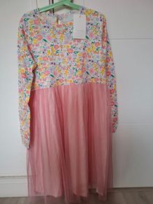New girls dress size 10-11 years