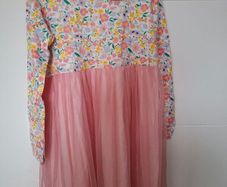 New girls dress size 10-11 years
