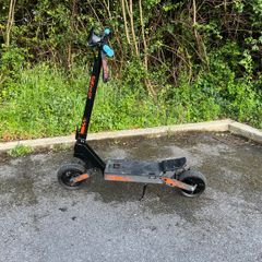 Electric scooter