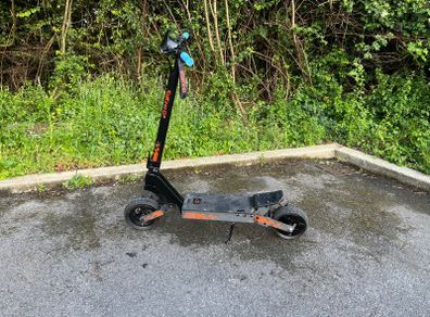 Electric scooter
