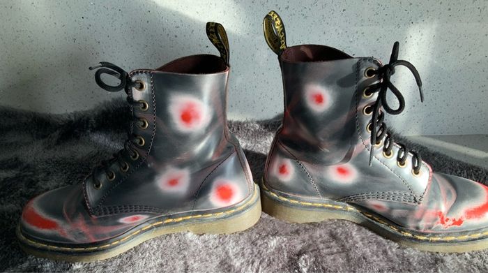 Vintage Dr Martens / Docs Size 5 1460 Rub Off Leather Boots in Acid Red, Navy and White