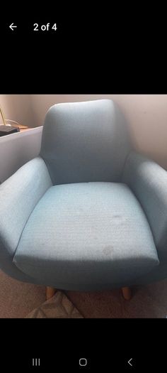 3 seater tourquise coach and 2 seats