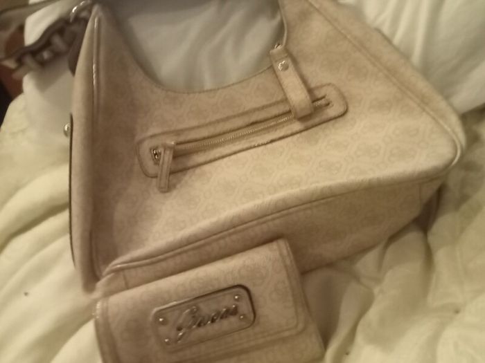 Guess handbag & wallet