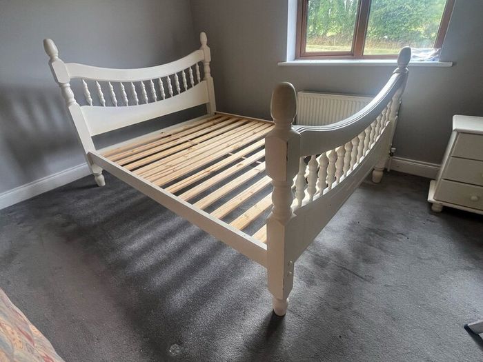 Bedroom suite