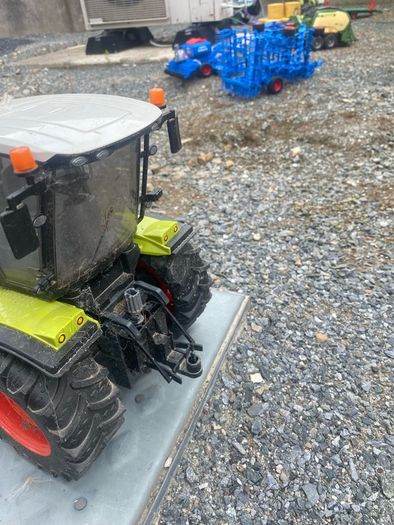 bruder claas tractor