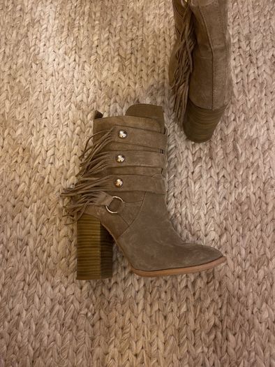 Zara suede fringe boots size 3