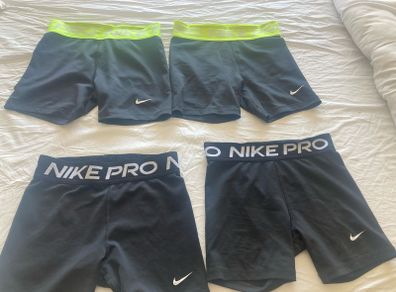 Black Nike pro girls shorts