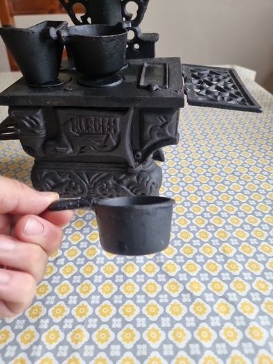 Mini Crescent CAST IRON Stove/Oven with stove items