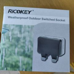 Weatherproof Outdoor Switched Socket