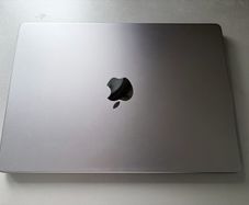 MacBook Pro 14 inch M4 Pro 24GB RAM 512GB SSD Space Black
