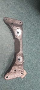 e46 330d gearbox suport