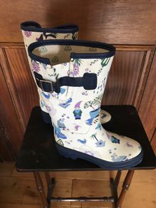 Decorative White Wellingtons - Size 37