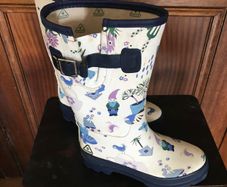 Decorative White Wellingtons - Size 37