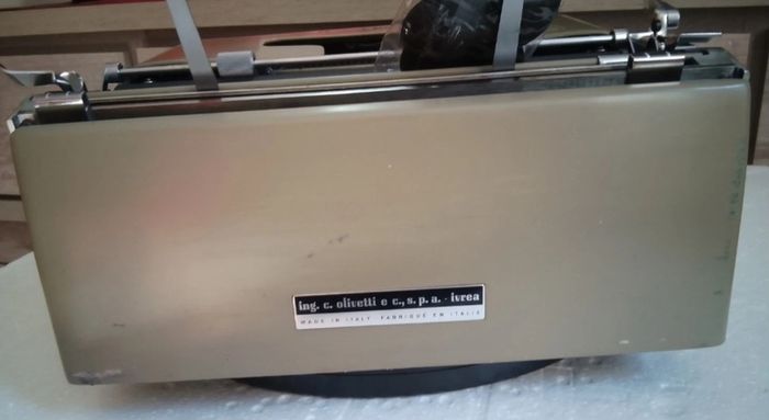 Olivetti Studio 44 Typewriter
