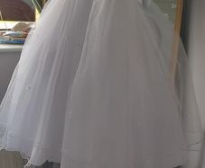 BNWT Pretty fowergirl dress, age 6