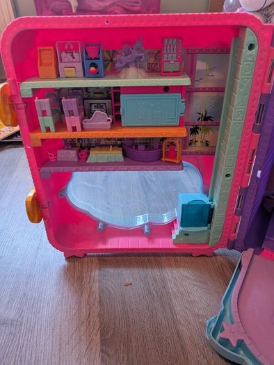 Polly Pocket