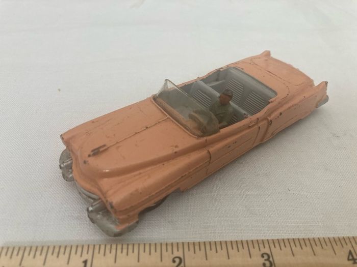 Dinky 131. Cadillac Eldorado. 1956/61.