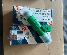 Genuine Bosch 0280155968 42lb / 440cc Green Giant Fuel Injectors Set of 4