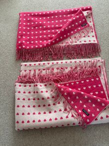 Foxford lambswool pink heart throw / rug