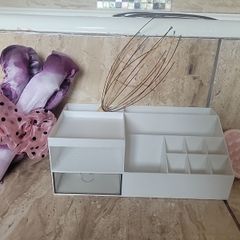 organiser and beauty