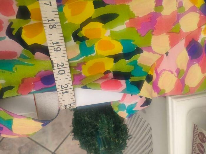 Vintage colourful print dress Paris