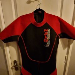 wetsuit shorty