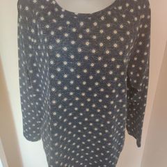 Brand new navy M&S Collection sweatshirt size UK20 EU48 Postage included