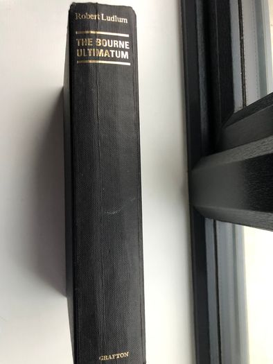 The Bourne Ultimatum (Jason Bourne #3) by Robert Ludlum