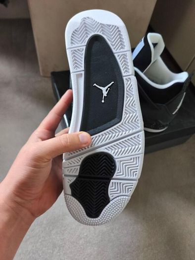 Air Jordan 4 RETRO