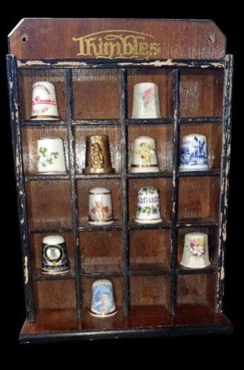 Vintage Thimble Display Rack With 12 Thimbles