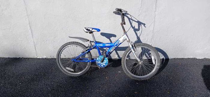 Kids Single Speed Bicycle 18 inch Wheels, Hand Brakes, Great Condition