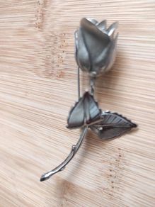 Vintage Giovanni brooch