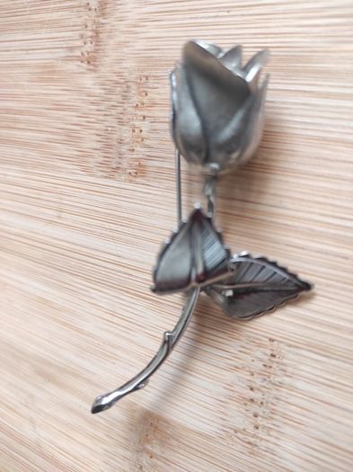 Vintage Giovanni brooch