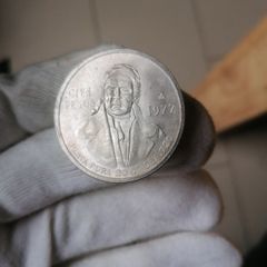 UNC 1977 Mexico Silver 100 Pesos Coin