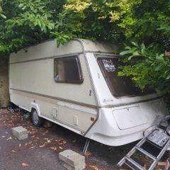 festival caravan