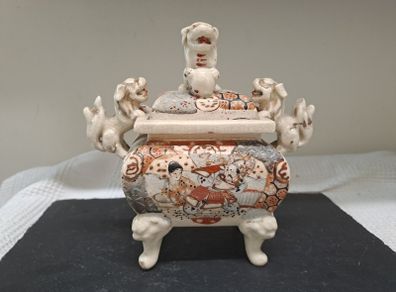 Meiji Taisho Period Japanese Koro Jar