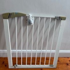 Gate
