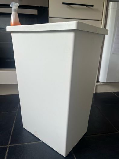Plastic bin
