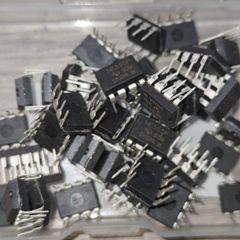 NE555 Timer IC NE555P Pulse Generator DIP-8