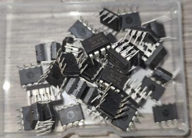 NE555 Timer IC NE555P Pulse Generator DIP-8