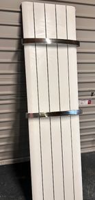 Vertical radiator