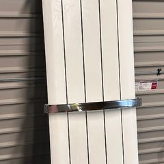 Vertical radiator