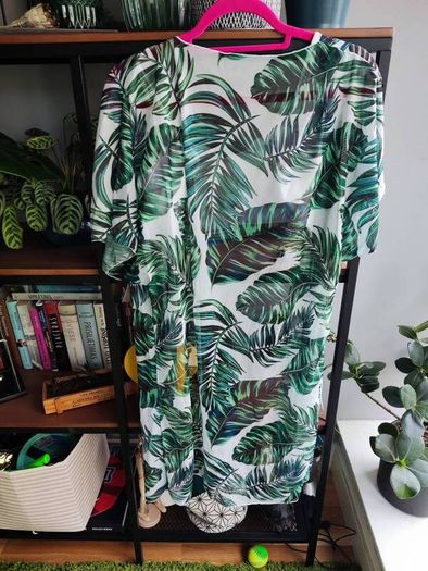 Bikini top + beach cover up