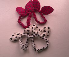 4 x hair elastics