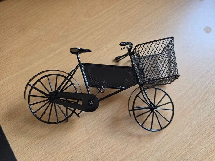 Miniature bicycle