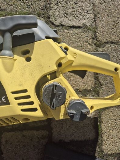 Chainsaw (Brand Challenge) for parts or repair