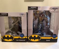 DC Comics Diamond Select PVC gallery Bane and Penguin statues