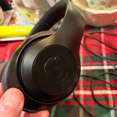 BEATS Studio Pro Wireless Bluetooth Noise-Cancelling Headphones - Black